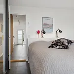 Erok - 100m From The Sea By Interhome 度假居
