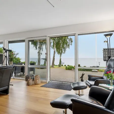 Erok - 100m From The Sea By Interhome